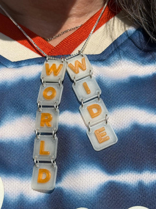 ✨ Orange WORLDWIDE Necklace ✨
