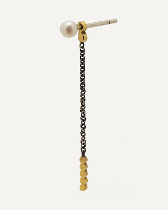 Dangle Chain Earring from Sandrine Diodati.