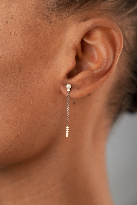 Dangle Chain Earring from Sandrine Diodati.
