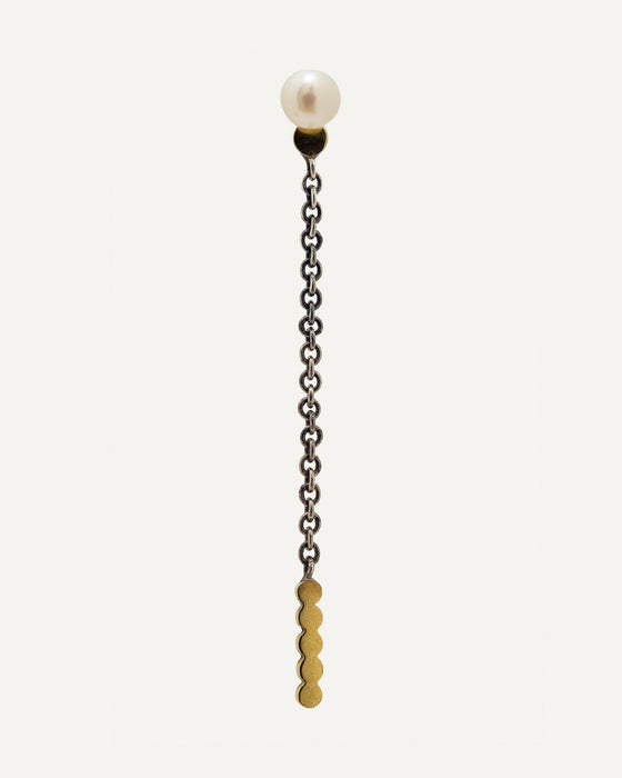 Dangle Chain Earring from Sandrine Diodati.