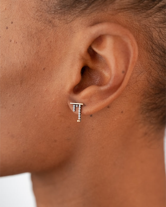 Captain Bar Stud Earring from Sandrine Diodati.